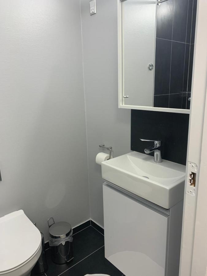 Skovbakkegaardens Bed & Bath - Vaerelser Med Eget Bad オールボー エクステリア 写真